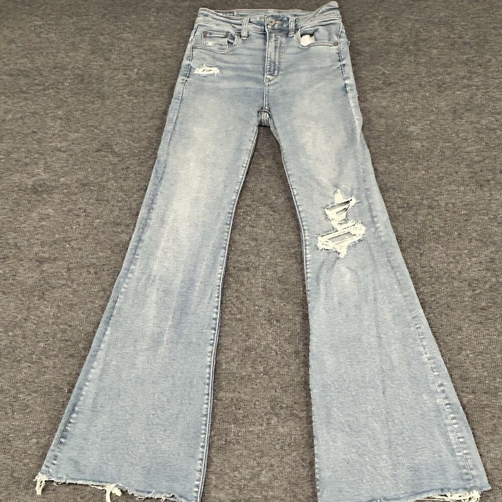 AE Super High Rise Flare Jeans 2 Regular Light Wash Distressed Real Good Stretch